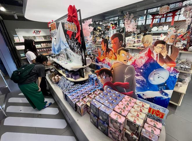 经”！逛逛沪版“秋叶原”这些潮玩商品正流行麻将胡了2游戏入口逛街小小玩具也有“生意(图3)