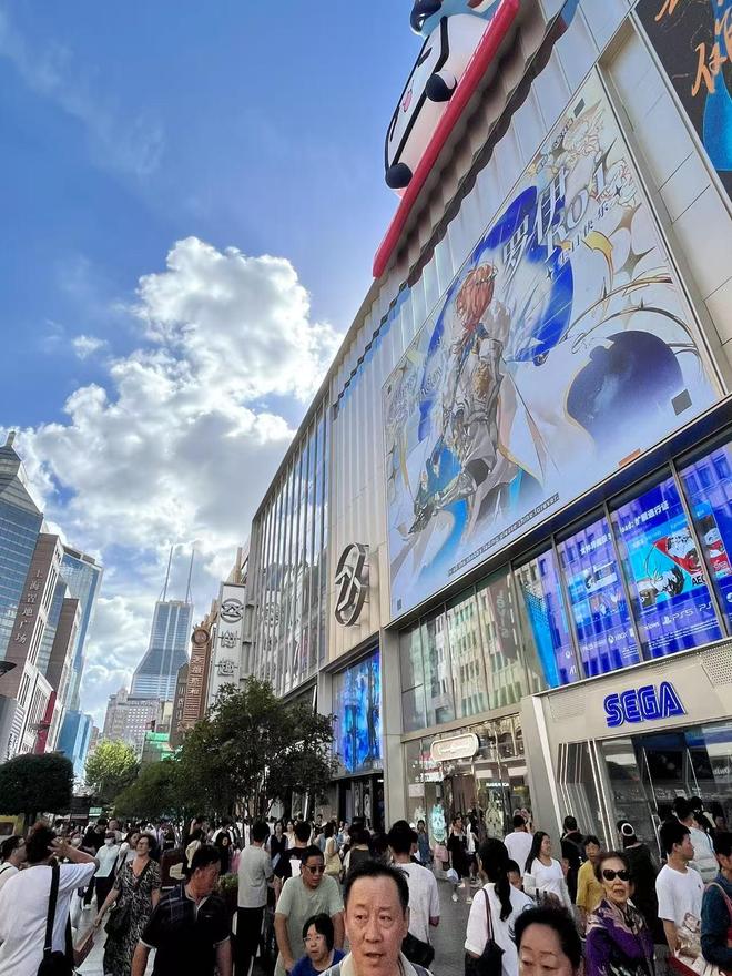 经”！逛逛沪版“秋叶原”这些潮玩商品正流行麻将胡了2游戏入口逛街小小玩具也有“生意(图5)